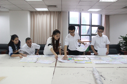 广元市美术馆的专家对本次参赛作品进行专业评审