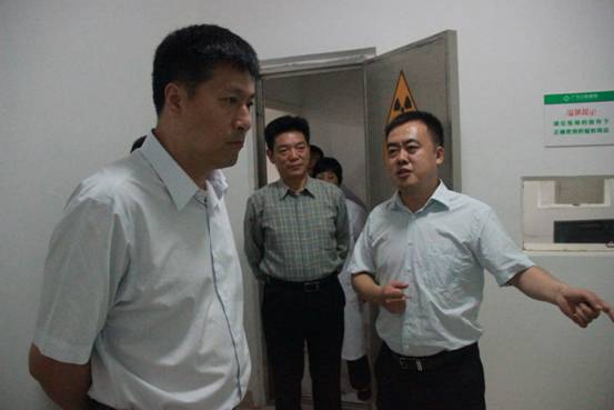 C:\Documents and Settings\Administrator\桌面\选定\九三学社北京市委方炎副主委.jpg