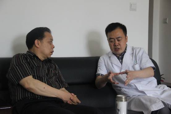 C:\Documents and Settings\Administrator\桌面\选定\2014-6-4梁书记调研.jpg